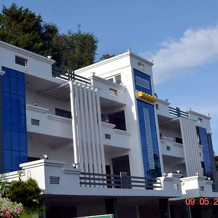 Pine Hill Suites Ooty Eksteriør bilde