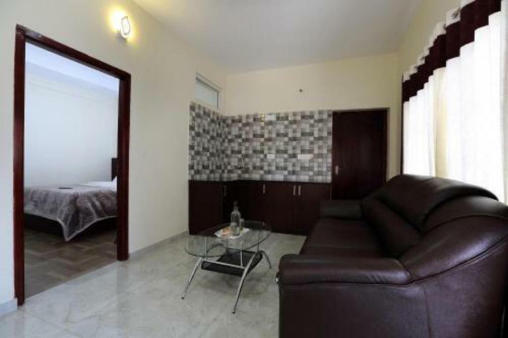 Pine Hill Suites Ooty Eksteriør bilde